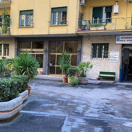 Al Civico 32 Hotel Рим Екстериор снимка