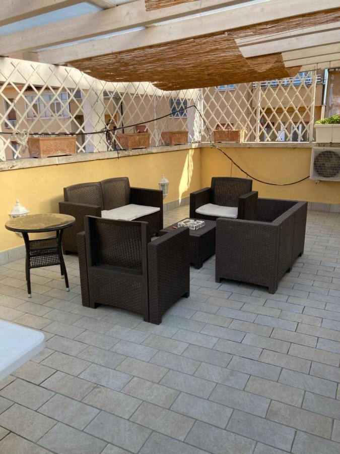 Al Civico 32 Hotel Рим Екстериор снимка