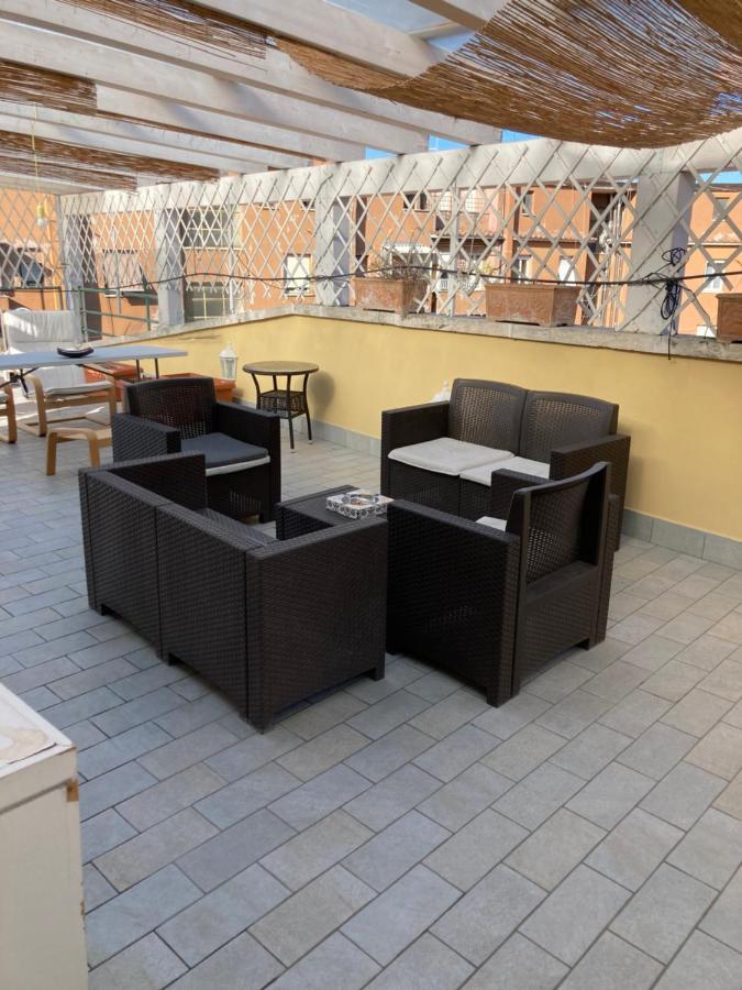 Al Civico 32 Hotel Рим Екстериор снимка