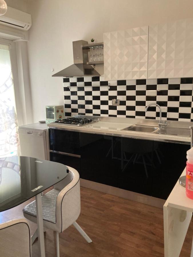 Al Civico 32 Hotel Рим Екстериор снимка